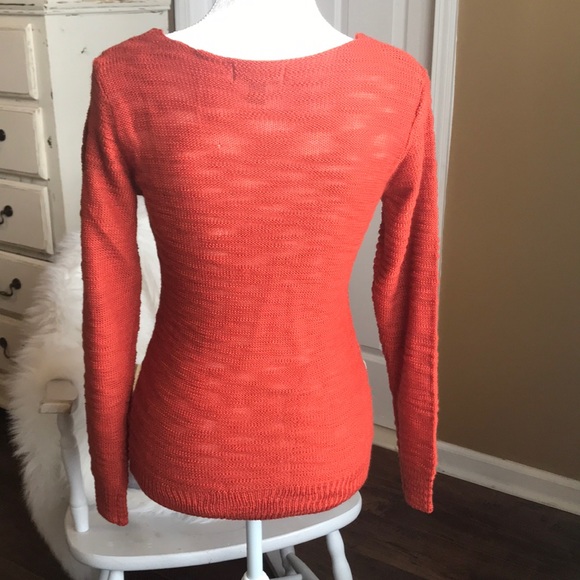 Soft open knit front rust orange v-neck sweater - Picture 5 of 8